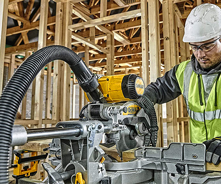 Торцювальна пила DeWALT DWS727
