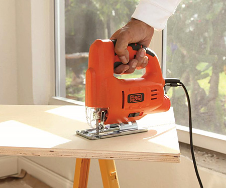 Електролобзик BLACK&DECKER JS20