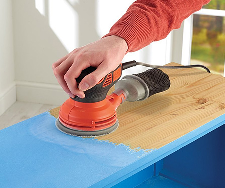 Эксцентриковая шлифмашина BLACK&DECKER KA199