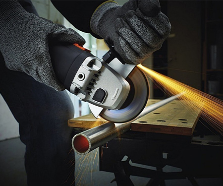 Болгарка BLACK&DECKER KG711