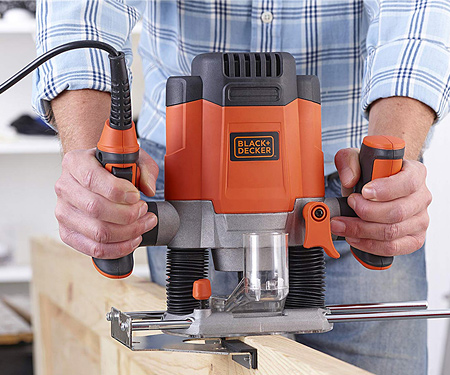 Фрезер BLACK&DECKER KW1200E