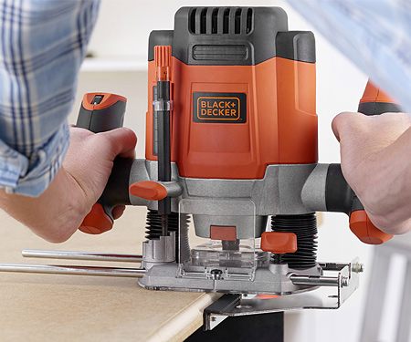 Фрезер BLACK&DECKER KW1200EKA